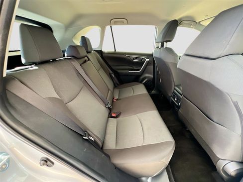 Used 2025 Toyota RAV4 XLE image 27