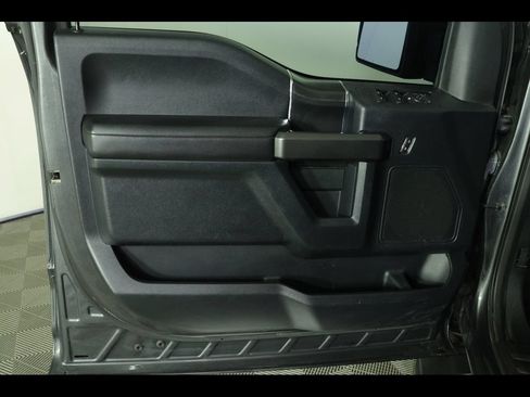 Used 2019 Ford F150 XLT w/ Equipment Group 302A Luxury AWD/4WD image 16