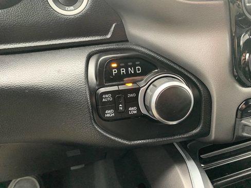 Used 2022 RAM 1500 Big Horn AWD/4WD image 7