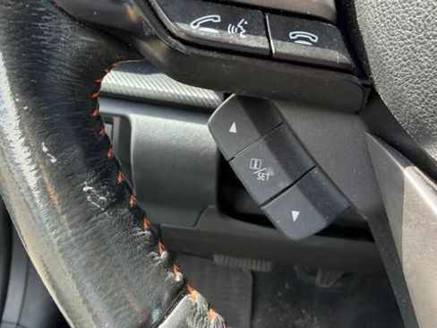 Used 2018 Subaru Crosstrek 2.0i Premium AWD/4WD image 25