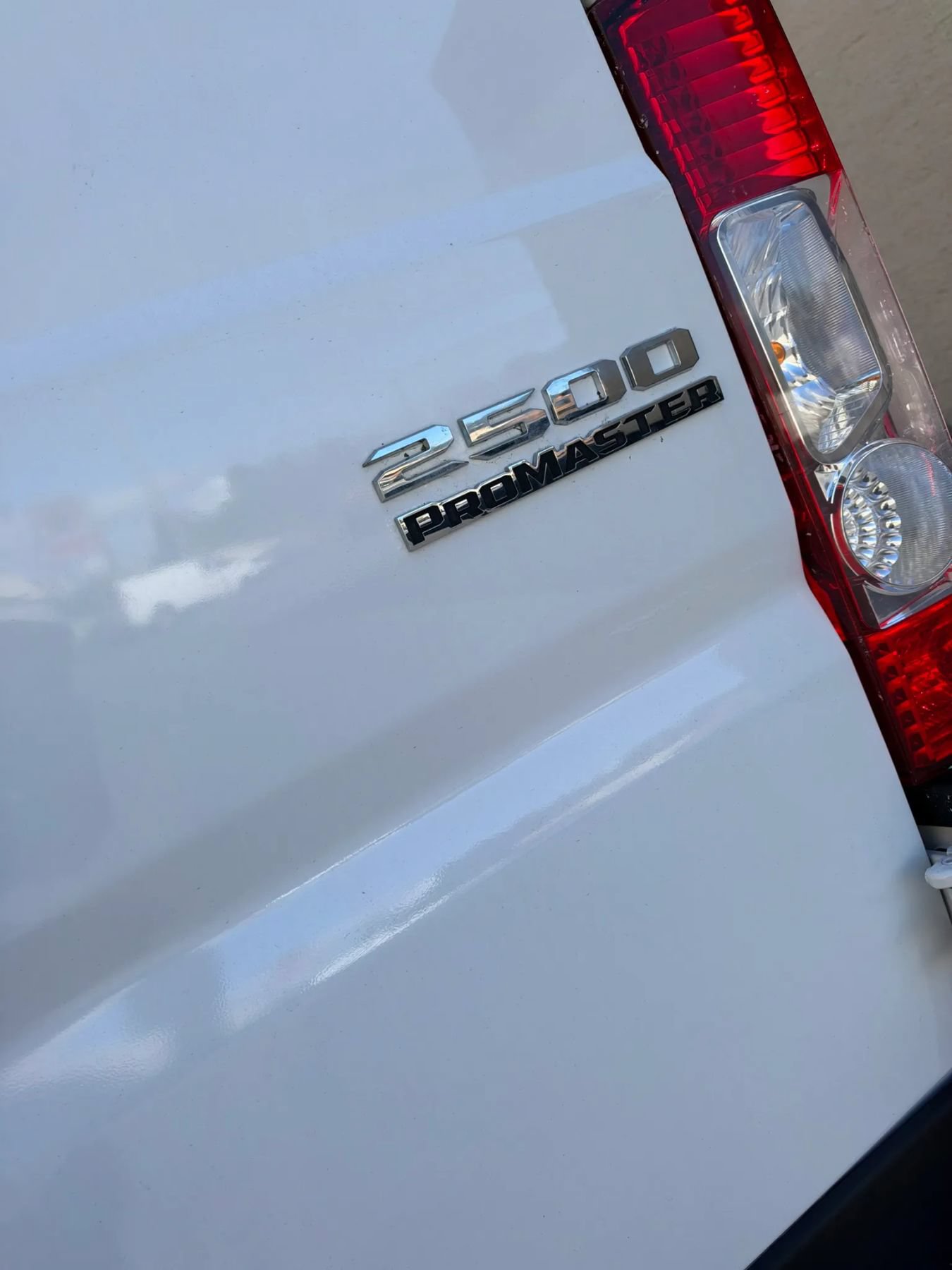 Used 2023 RAM ProMaster 2500 FWD image 9
