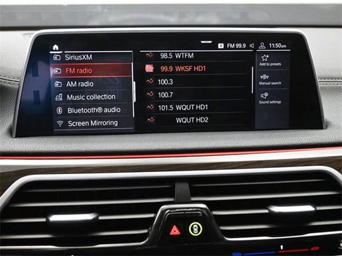 Used 2020 BMW 740i xDrive 740i xDrive w/ Cold Weather Package image 39