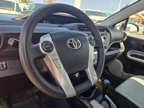 Used 2014 Toyota Prius C One image 11