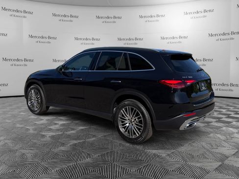 Used 2026 Mercedes-Benz GLC 300 GLC 300 image 3