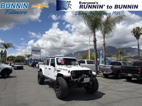 Used 2021 Jeep Gladiator Sport image 1
