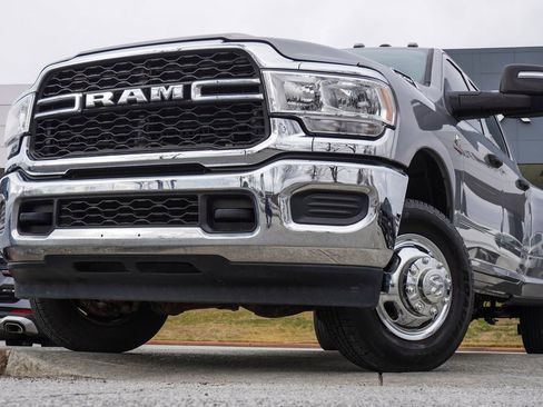 Used 2023 RAM 3500 Tradesman image 2