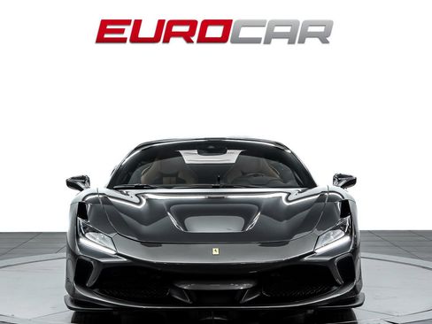 Used 2021 Ferrari F8 Tributo RWD image 8