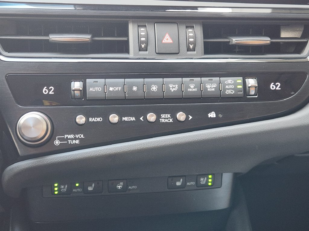 Certified 2025 Lexus ES 350 w/ Premium Package FWD image 18
