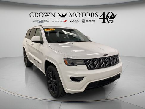 Used 2020 Jeep Grand Cherokee Altitude AWD/4WD image 9