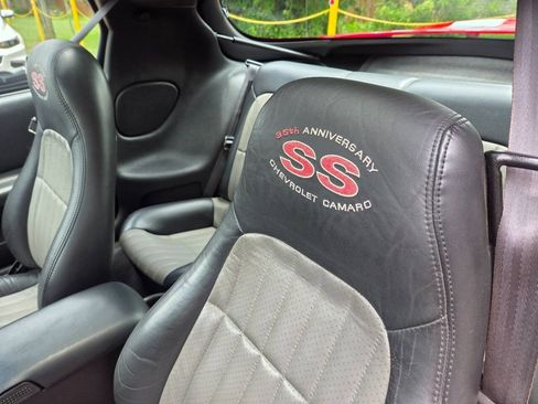 Used 2002 Chevrolet Camaro Z28 w/ SS Performance/Appearance Pkg RWD image 11