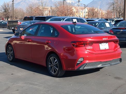 Used 2024 Kia Forte LXS image 8