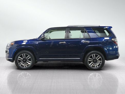 Used 2022 Toyota 4Runner Limited AWD/4WD image 2