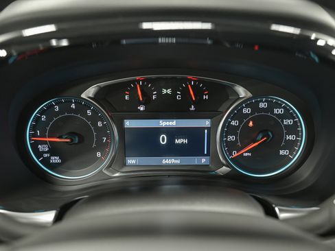 Used 2023 Chevrolet Traverse LT AWD/4WD image 21