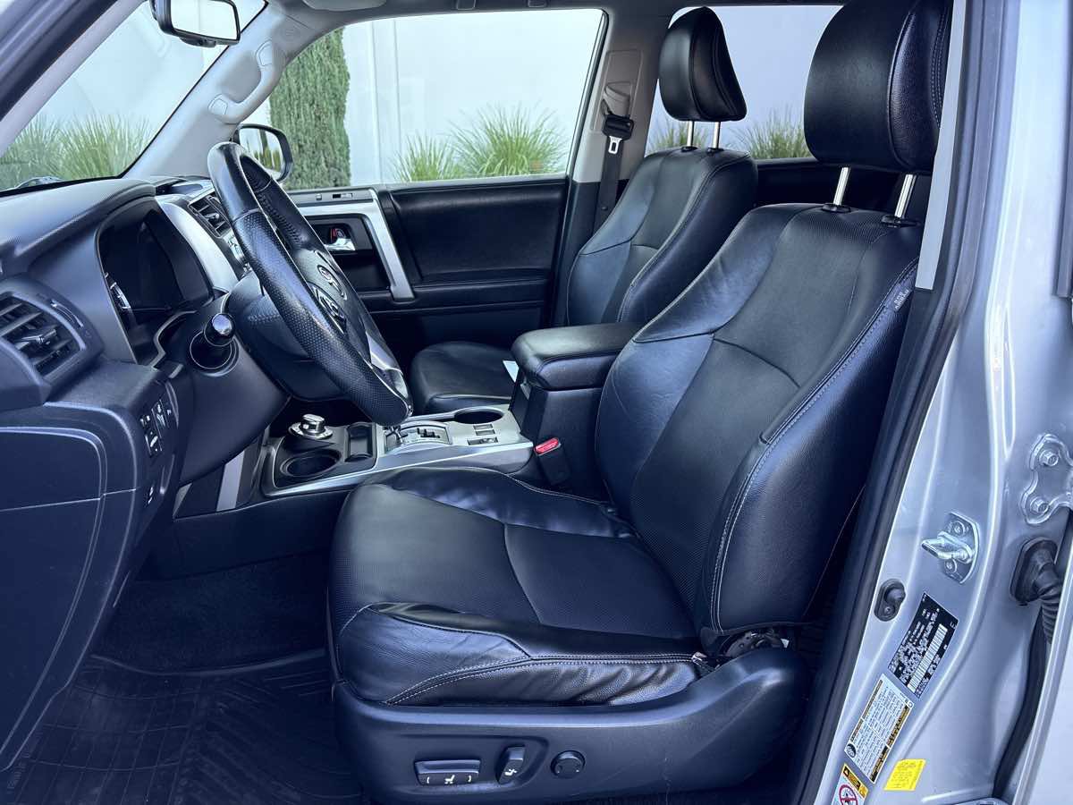 Used 2016 Toyota 4Runner Limited AWD/4WD image 19
