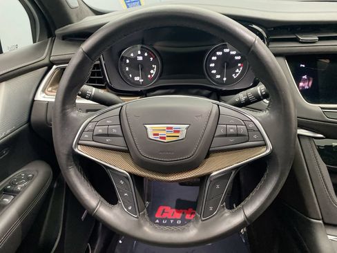 Used 2023 Cadillac XT5 Premium Luxury w/ Platinum Package AWD/4WD image 16