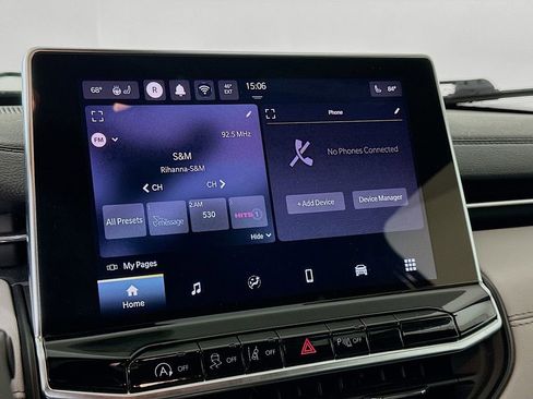 Used 2024 Jeep Compass Limited image 20