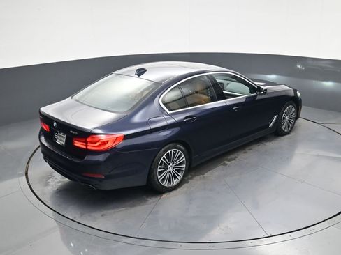 Used 2019 BMW 540i xDrive image 33