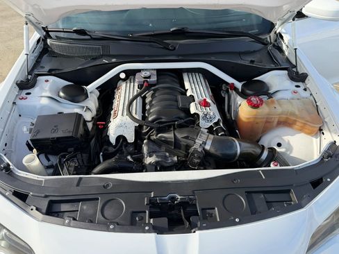 Used 2013 Chrysler 300 S RWD image 66