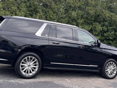 Used 2021 Cadillac Escalade ESV Premium Luxury AWD/4WD image 8