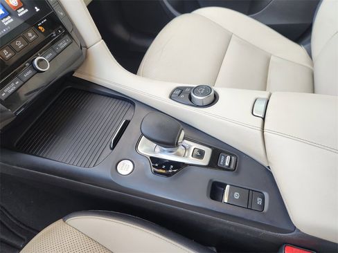 Used 2019 INFINITI QX50 Essential w/ Premium Heat Package image 19