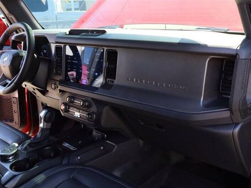 Used 2025 Ford Bronco Big Bend AWD/4WD image 32