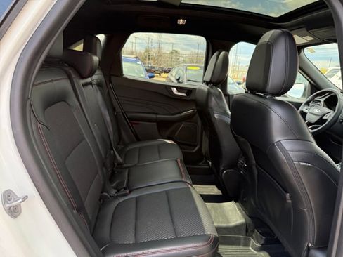 Used 2023 Ford Escape ST-Line w/ Tech Pack #1 AWD/4WD image 18