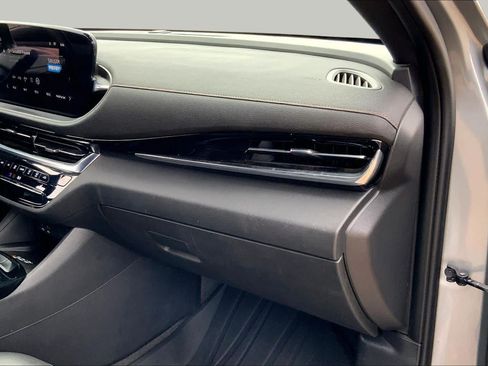 Used 2024 Buick Envista Avenir FWD image 19