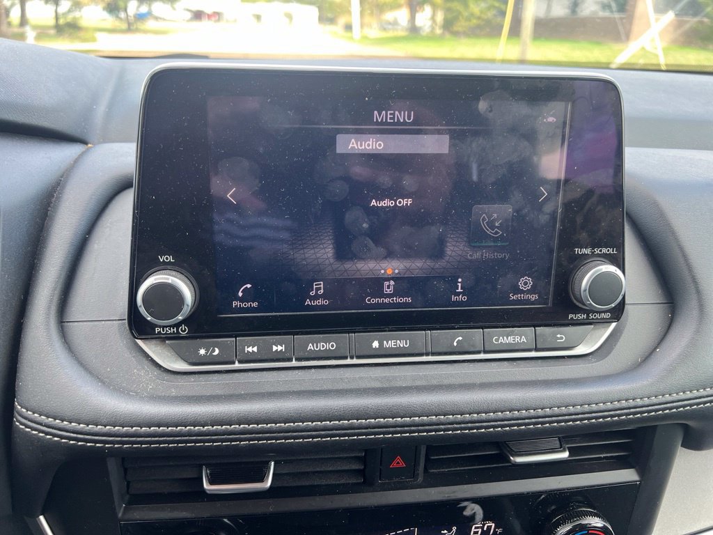 Used 2024 Nissan Rogue SV FWD image 4