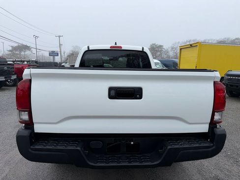Used 2023 Toyota Tacoma SR RWD image 3