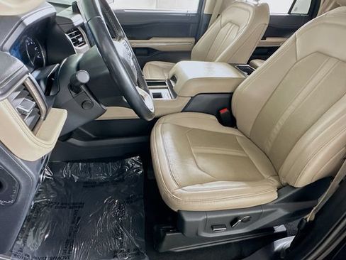 Used 2024 Ford Expedition Limited RWD image 9