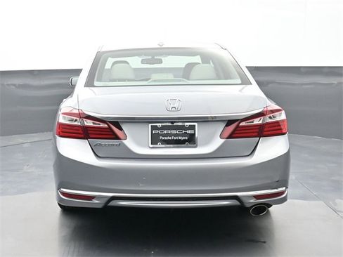 Used 2017 Honda Accord EX-L image 22