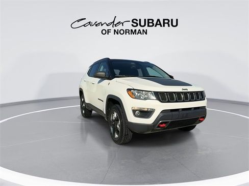 Used 2018 Jeep Compass Trailhawk image 3