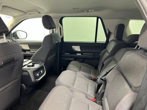 Used 2025 Ford Expedition Active AWD/4WD image 11
