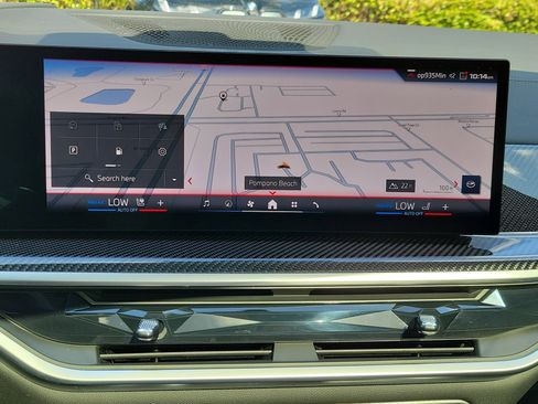 Certified 2025 BMW X6 M60i AWD/4WD image 29