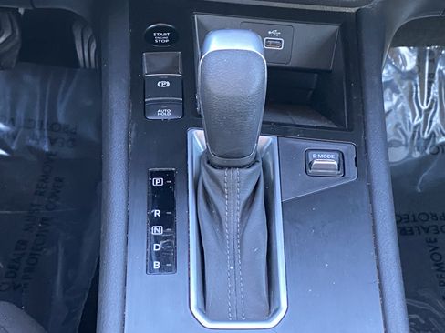 Used 2025 Nissan Kicks S image 24