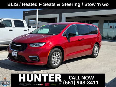 Used 2024 Chrysler Pacifica Touring-L FWD image 64