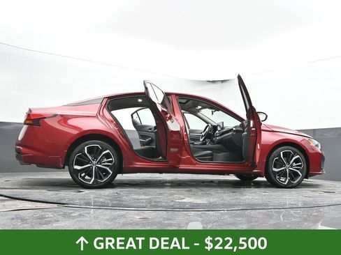 Used 2024 Nissan Altima 2.5 SR w/ SR Premium Package image 81