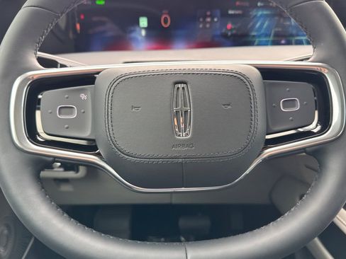 New 2026 Lincoln Nautilus Reserve image 21