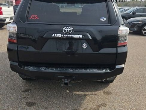 Used 2015 Toyota 4Runner Limited image 5
