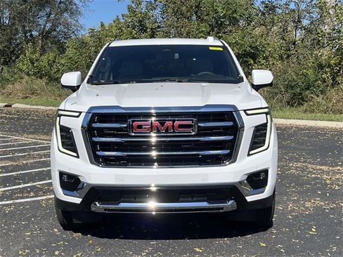 New 2026 GMC Yukon XL Elevation image 2