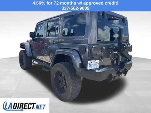 Used 2016 Jeep Wrangler Unlimited Rubicon w/ Connectivity Group AWD/4WD image 5