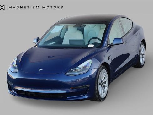 Used 2022 Tesla Model 3 Long Range image 4