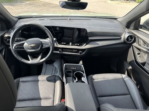 Certified 2025 Chevrolet Equinox LT w/ Convenience Package II FWD image 37