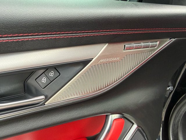 Used 2021 Jaguar XF R-Dynamic SE AWD/4WD image 10