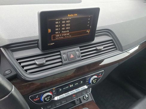 Used 2020 Audi Q5 2.0T Premium w/ Convenience Package image 14