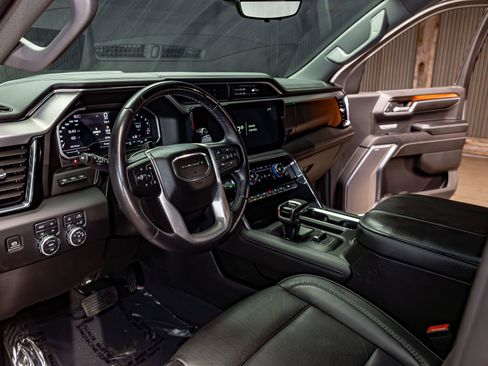 Used 2024 GMC Sierra 1500 Denali AWD/4WD image 16