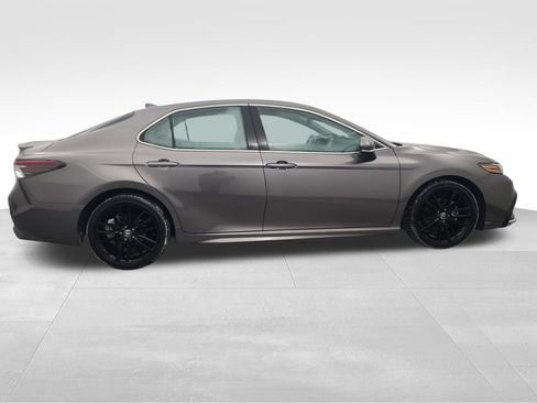 Used 2024 Toyota Camry XSE w/ Navigation Package image 5