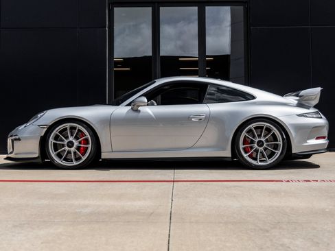 Certified 2016 Porsche 911 GT3 RWD image 2