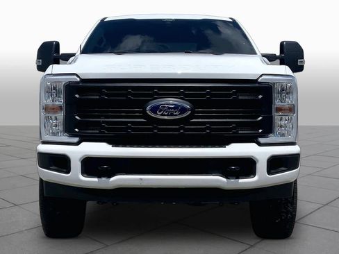 Used 2025 Ford F250 XL w/ XL Off-Road Package AWD/4WD image 4