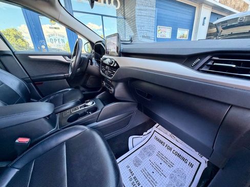 Used 2020 Ford Escape SEL AWD/4WD image 24